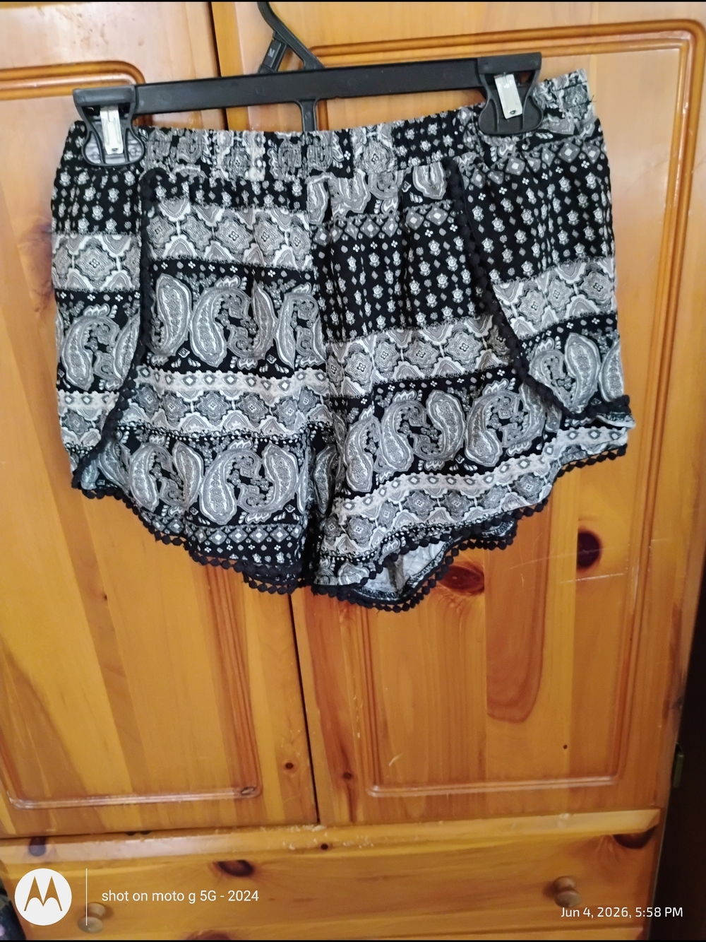 Mudd Black and White Paisley Athletic Shorts